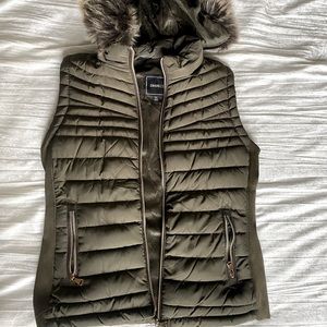 Hooded Puffer Vest